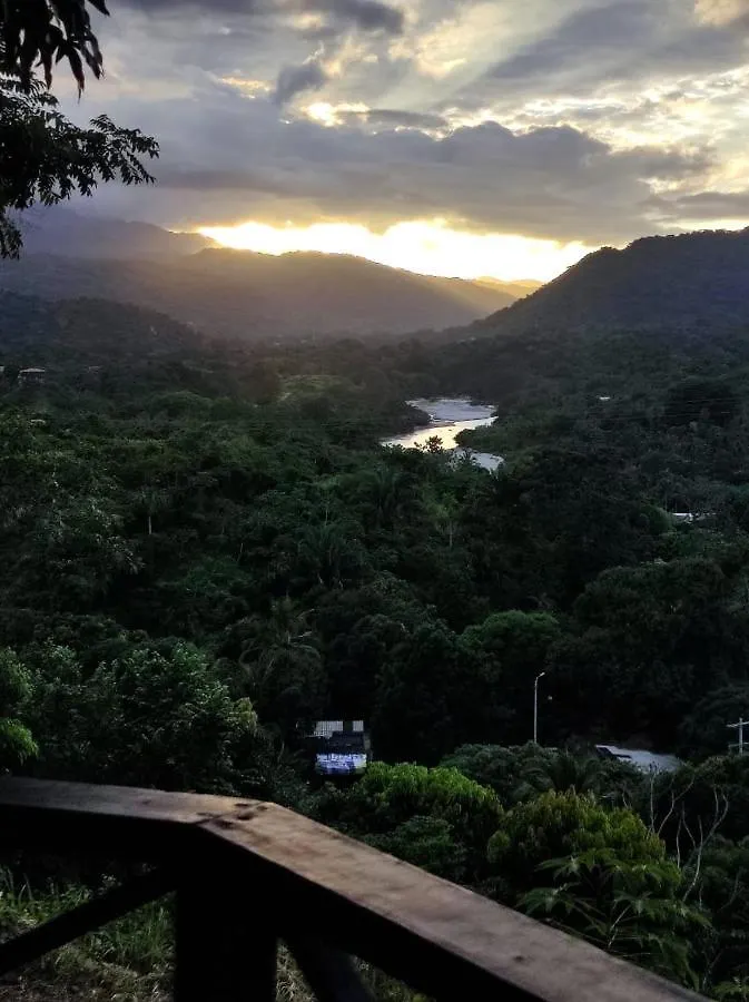 Vistayrona Santa Marta  Bed and breakfast